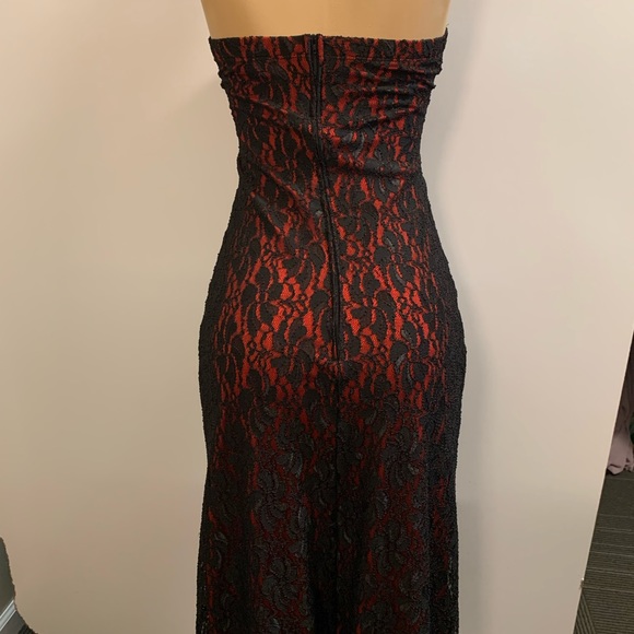 Women junior black- red strapless lace bodycon maxi dress size (M)  sleeveless - Picture 8 of 10